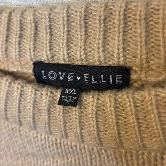 Love Ellie Womens Sweater XXL Beige Pink Metallic Stripe Crew Neck Cozy Warm New - Picture 7 of 9